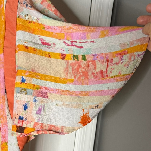 Floreat Multicolor Abstract Top - Picture 4 of 6